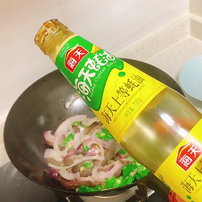 爆炒牛肉怎么炒，牛肉怎样炒好吃（轻松来一碗辣椒炒牛肉）