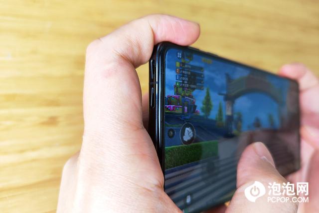 苹果x呼吸灯怎么设置，iPhoneX前置呼吸灯怎么设置（高效散热专为游戏玩家打造）