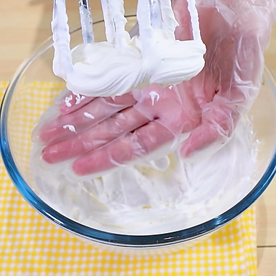 芝士蛋糕的做法，青柠芝士蛋糕的做法（做出来的纽约芝士蛋糕才不会失败）