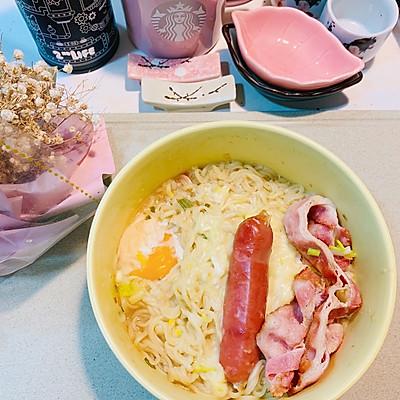 泡面怎么做好吃，泡面怎么吃才好吃（微波炉神仙美味泡面）