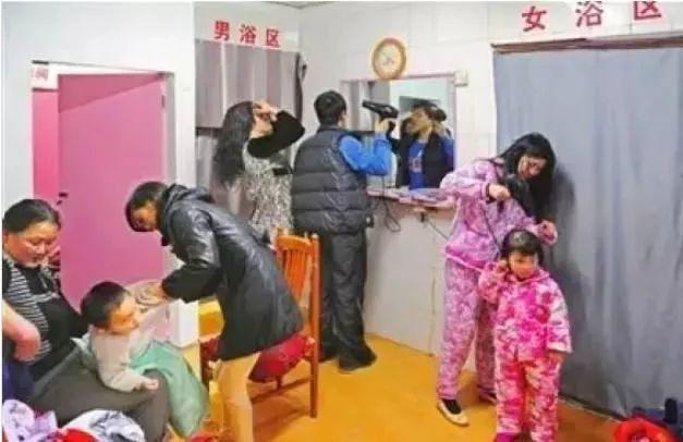现在才明白歌词，别再让旧的伤疤浪费新的眼泪歌词（看了40年前中国孩子的偷拍照）