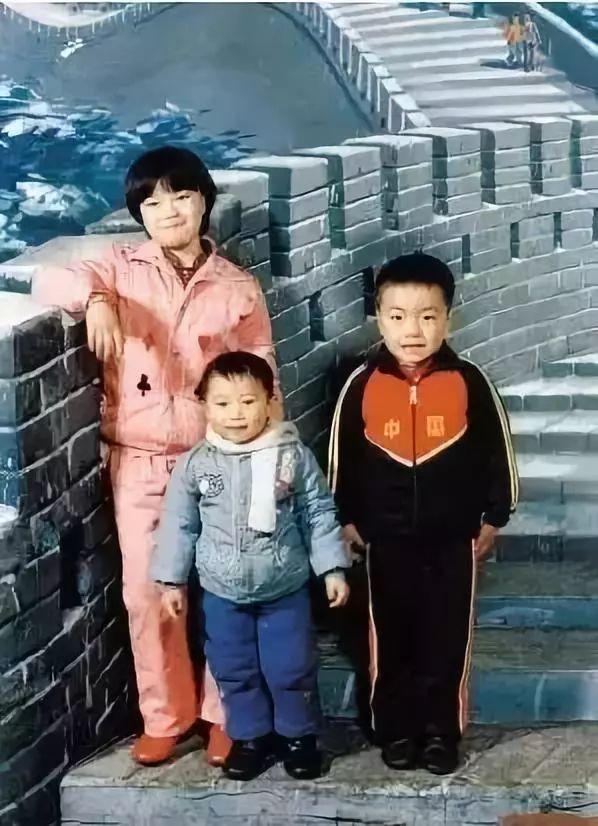 现在才明白歌词，别再让旧的伤疤浪费新的眼泪歌词（看了40年前中国孩子的偷拍照）