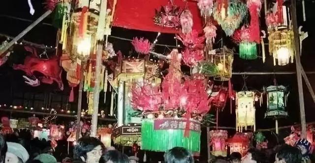 现在才明白歌词，别再让旧的伤疤浪费新的眼泪歌词（看了40年前中国孩子的偷拍照）