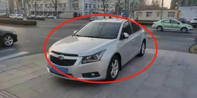 乱停车怎么举报，报复乱停车十种方法不犯法（可拨打举报电话）