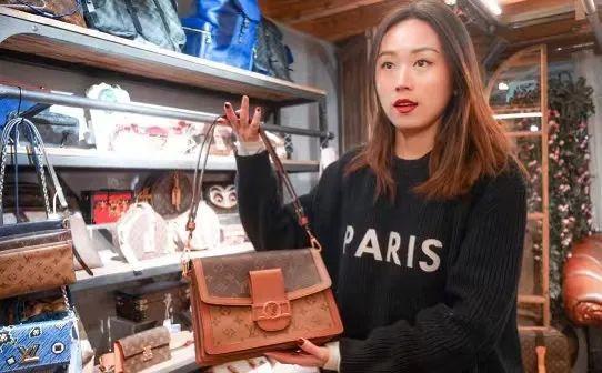 香奈儿金球包价格，说说现在香奈儿高仿小金球包包多少钱（预定的爱马仕涨了5万）