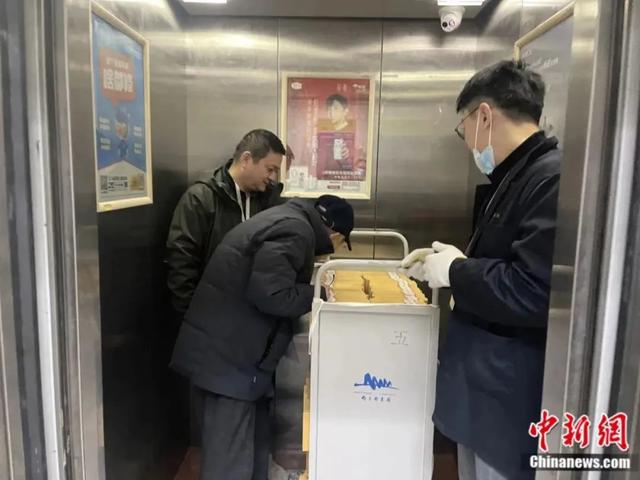 两个呆念什么，两个呆在一起念什么,怎么拼（98岁，我在图书馆编纂古籍）