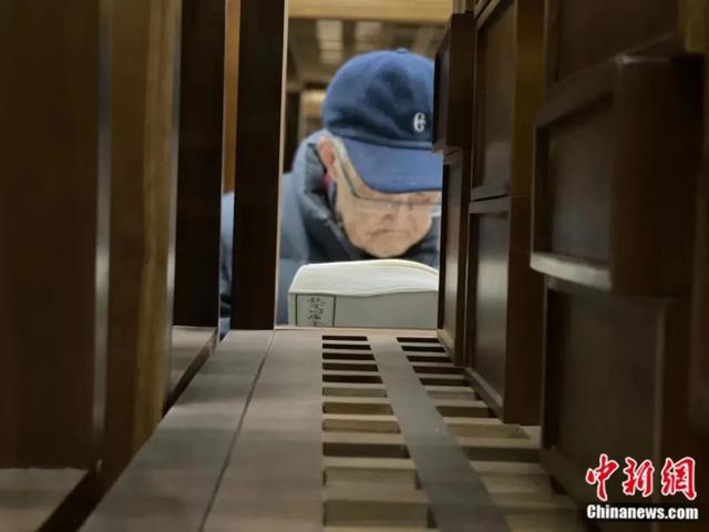 两个呆念什么，两个呆在一起念什么,怎么拼（98岁，我在图书馆编纂古籍）