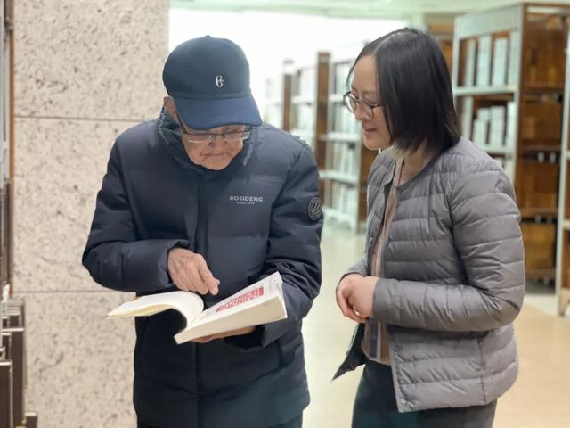 两个呆念什么，两个呆在一起念什么,怎么拼（98岁，我在图书馆编纂古籍）