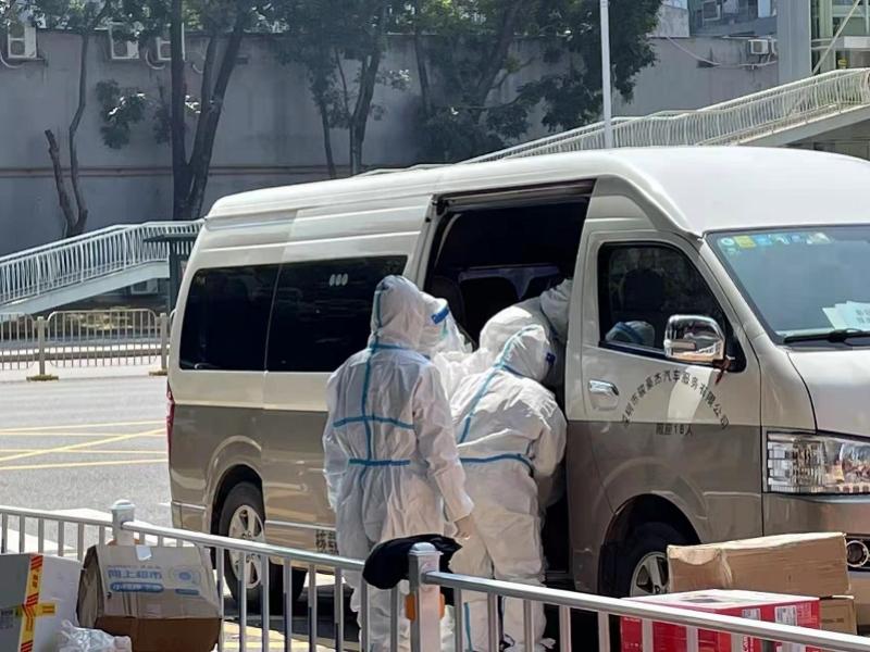 香蜜湖上门家电维修 “大白”陪伴管控区长者完成肾透析！香蜜湖暖心服务送爱上门