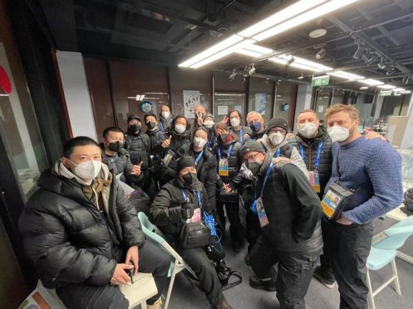 冬奥主题曲雪花带歌词，我在现场·北京冬奥会丨冬奥摄影运行的幕后故事