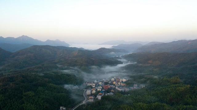 云岭在哪里，西南云岭在哪里（永嘉云岭山地温泉省级旅游度假区）
