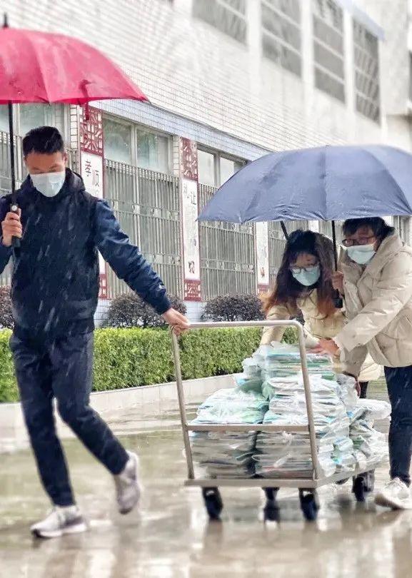 抵达的意思，“收到，马上出发！”（无法抵达的意思）