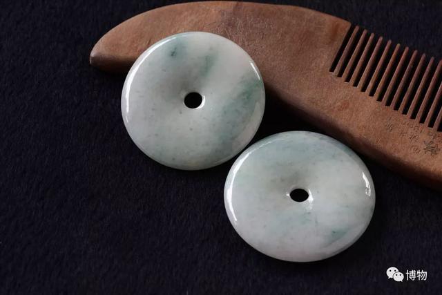 哪种梳子对头发好，用什么梳子梳头比较好（你离一头浓密秀发）