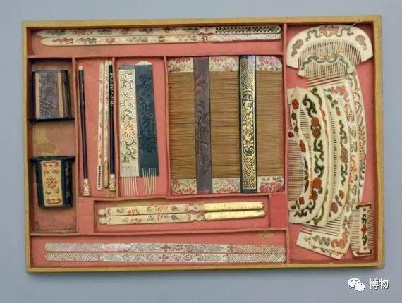 哪种梳子对头发好，用什么梳子梳头比较好（你离一头浓密秀发）