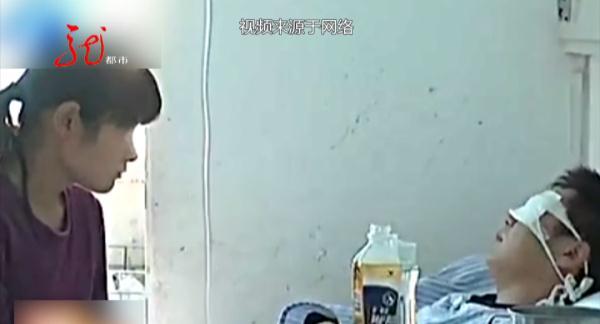 梦见车轮胎破了什么意思，梦见汽车轮胎破了是什么预兆（哈尔滨小伙喝果汁）