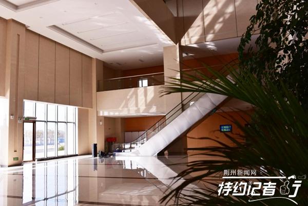 荆州职业技术学校，荆州职业技术学院怎么样好不好（荆州首屈一指的综合报告厅）