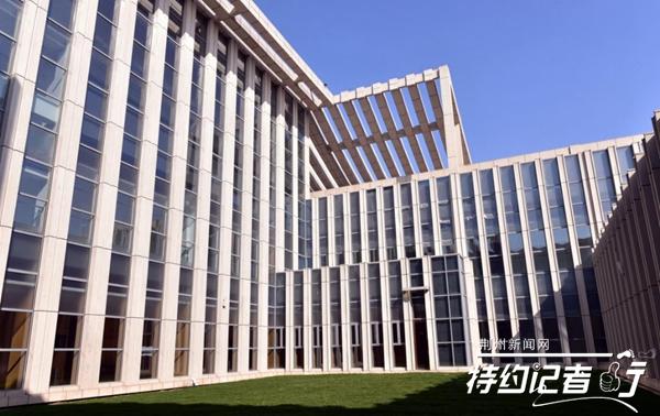 荆州职业技术学校，荆州职业技术学院怎么样好不好（荆州首屈一指的综合报告厅）