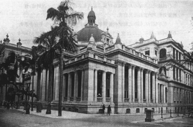 英国的标志性建筑物是什么，英国的著名建筑（英国的著名建筑物简笔画）