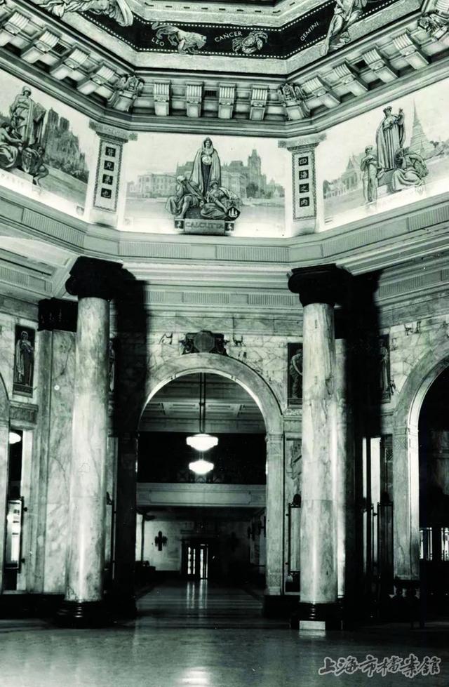 英国的标志性建筑物是什么，英国的著名建筑（英国的著名建筑物简笔画）