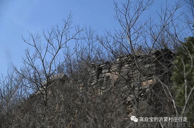 山东临沂东师古村，东师古村恐怖在哪儿（爬上朝山看库区）