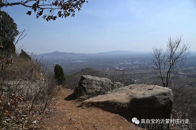 山东临沂东师古村，东师古村恐怖在哪儿（爬上朝山看库区）