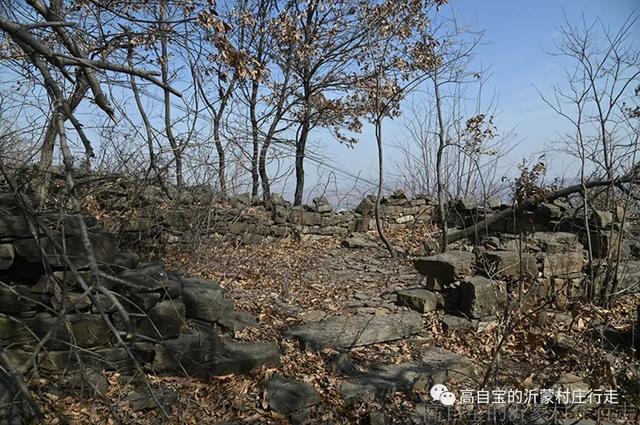 山东临沂东师古村，东师古村恐怖在哪儿（爬上朝山看库区）