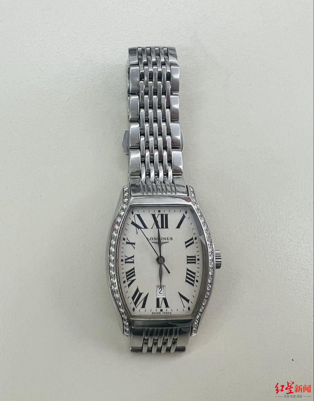 成都哪家电脑维修 实地探访成都钟表维修点：服务较正规，大店小铺收费差异不大