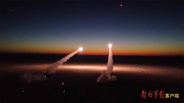 各兵种军人训练超燃，直击第75集团军某旅多兵种联合训练