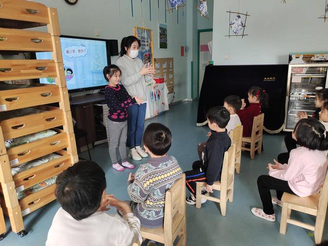 疫情期间幼儿园老师对孩子说的话，幼儿园老师疫情温馨话语（开发区一位家长的来信）