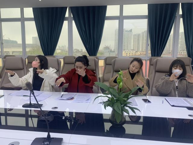 合唱指挥手势图，合唱指挥基本知识（九江小学开展音乐教师素养展示）