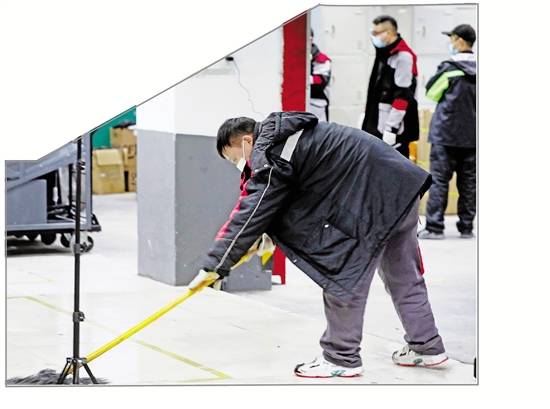顺丰几点上班(顺丰是2小时内派件么)