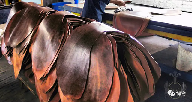 真皮皮鞋为什么这么贵，牛皮皮鞋贵吗（为啥皮鞋大多是牛皮羊皮）