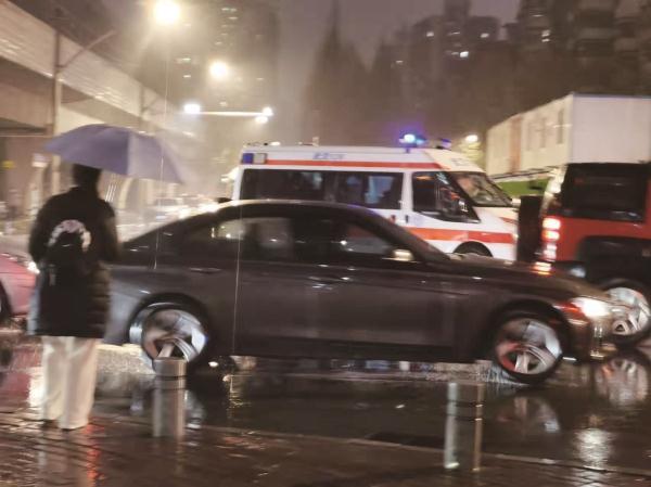 很欣慰是什么意思，感到很欣慰是什么意思（武汉3名初中生用行动回答：扶）