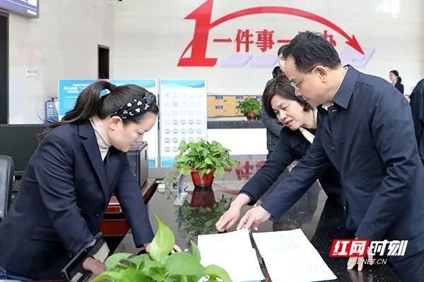 湖南人怎么样，湖南人怎么样烫牛毛的（也是湖南人预期持续向好的“体检表”）