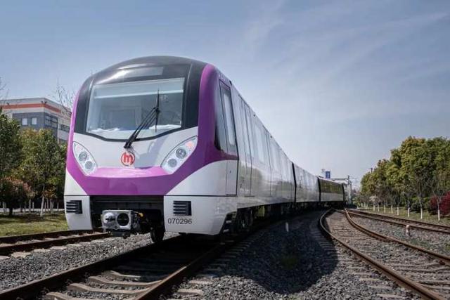 去西湖坐地铁到哪站下车，到西湖地铁坐到哪里下车（分别5年之久的吴山广场终于回归）