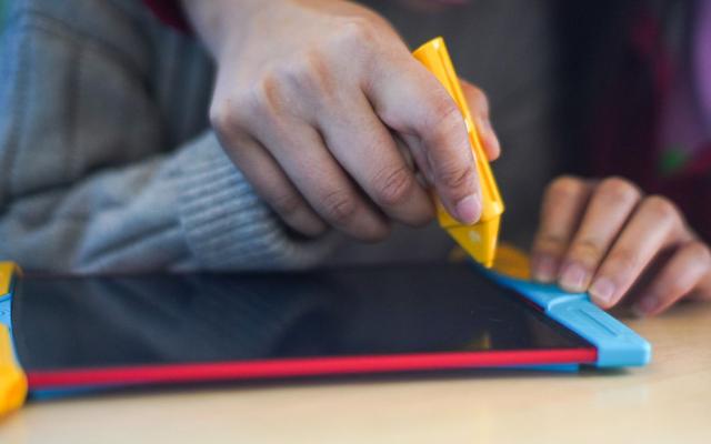 一颗颗星星都是爱，一颗颗星星都是爱的主要内容（用行动支持“星星的孩子”）