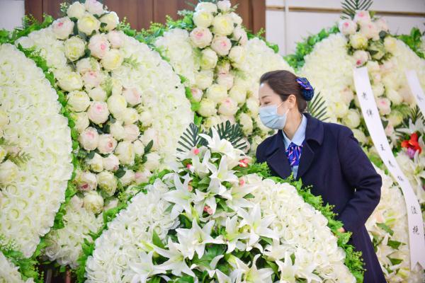 你欠我一个拥抱的清晨是什么歌(北京:走近"85后"