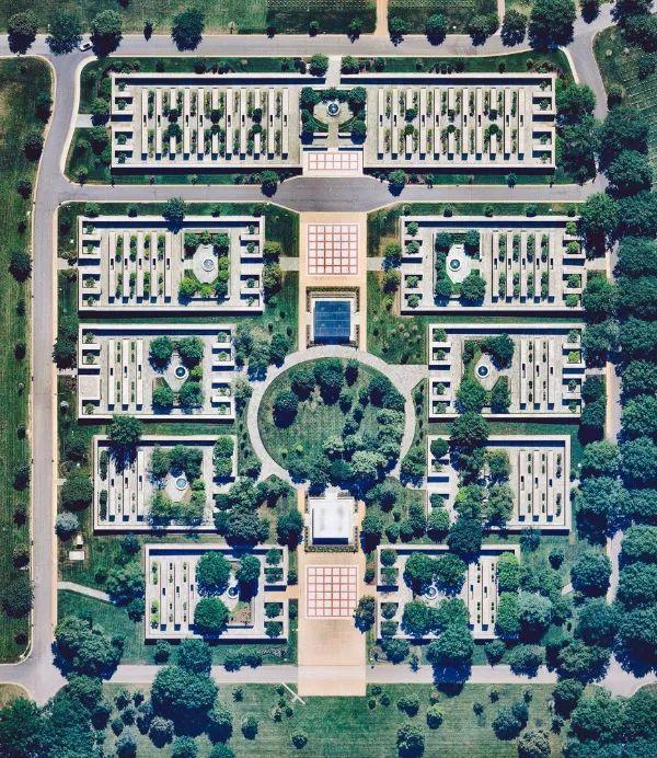 女孩叫crystal的意思，crystal是什么意思（那些诞生于“死亡空间”的永恒与新生）