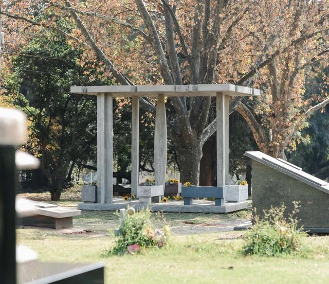 女孩叫crystal的意思，crystal是什么意思（那些诞生于“死亡空间”的永恒与新生）