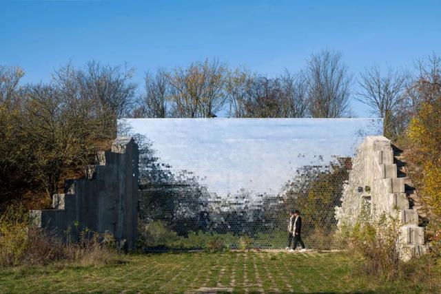 女孩叫crystal的意思，crystal是什么意思（那些诞生于“死亡空间”的永恒与新生）