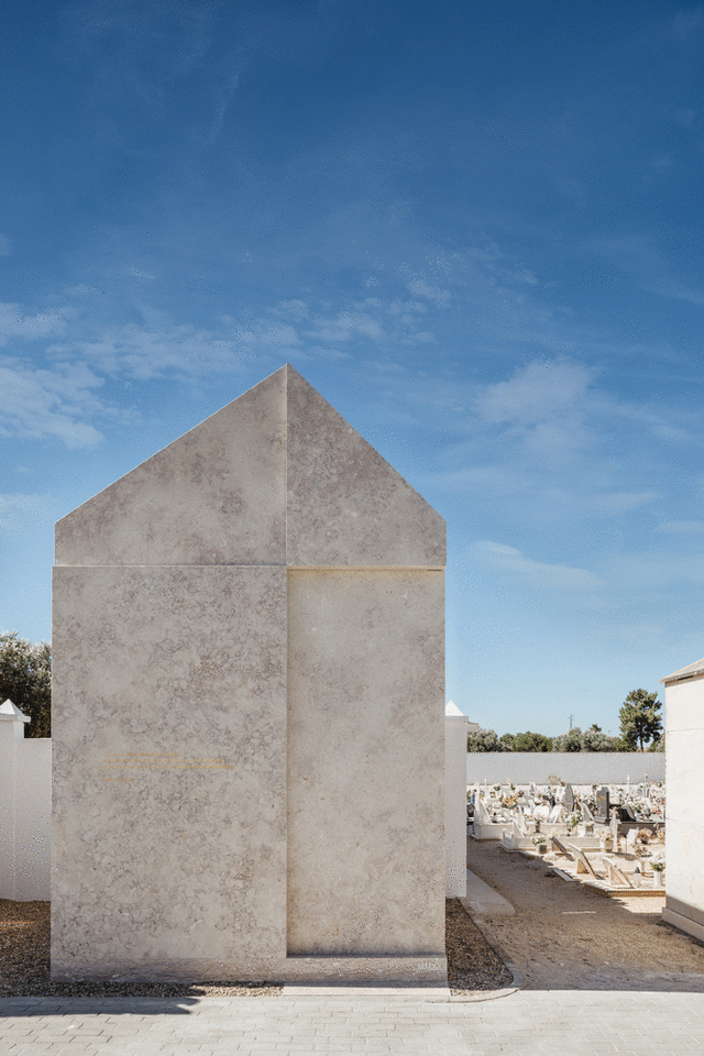 女孩叫crystal的意思，crystal是什么意思（那些诞生于“死亡空间”的永恒与新生）