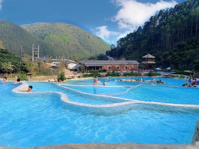 防城港市有哪些旅游景点呢，防城港市有哪些旅游景点呢自驾游（防城港这些景点安排上）