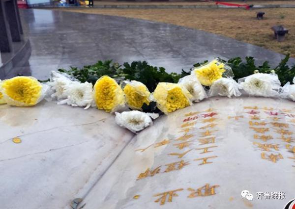 陪你走向世界尽头，有含义的网名大全（外科医生转行“生命摆渡人”）