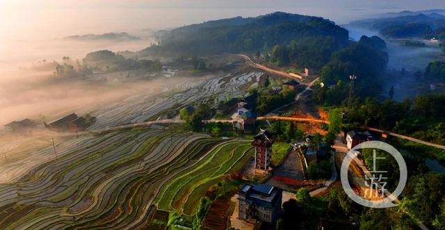 盐井属于哪个省，一半山水一半村“盐井梯田”成仙境（盐田属于哪个省）