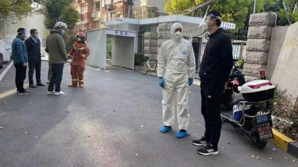 自制放大镜(三种自制放大镜的方法)