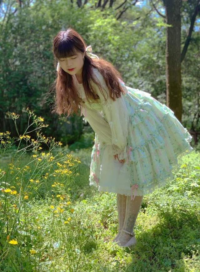 卡哇伊是什么意思，卡哇伊是骂人的意思吗（24岁，已经不配穿Lo裙了）