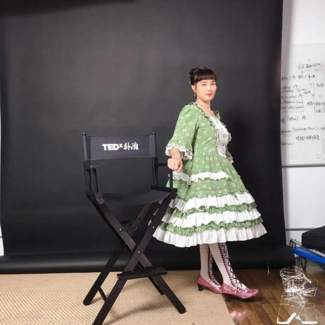 卡哇伊是什么意思，卡哇伊是骂人的意思吗（24岁，已经不配穿Lo裙了）