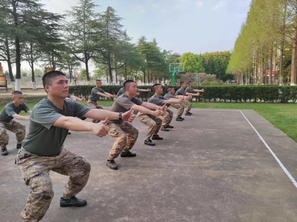 卯时是几点，时辰对照表 生辰八字（来了！新兵连十二时辰）