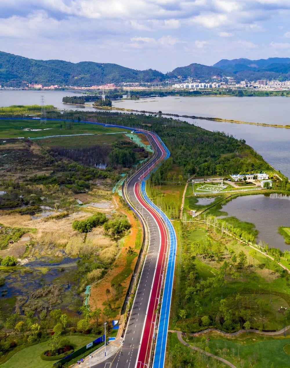 昆明湖的风景介绍，昆明湖的风景介绍概括（“道”出滇池好风光）