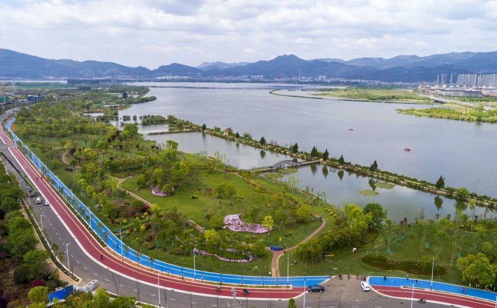 昆明湖的风景介绍，昆明湖的风景介绍概括（“道”出滇池好风光）